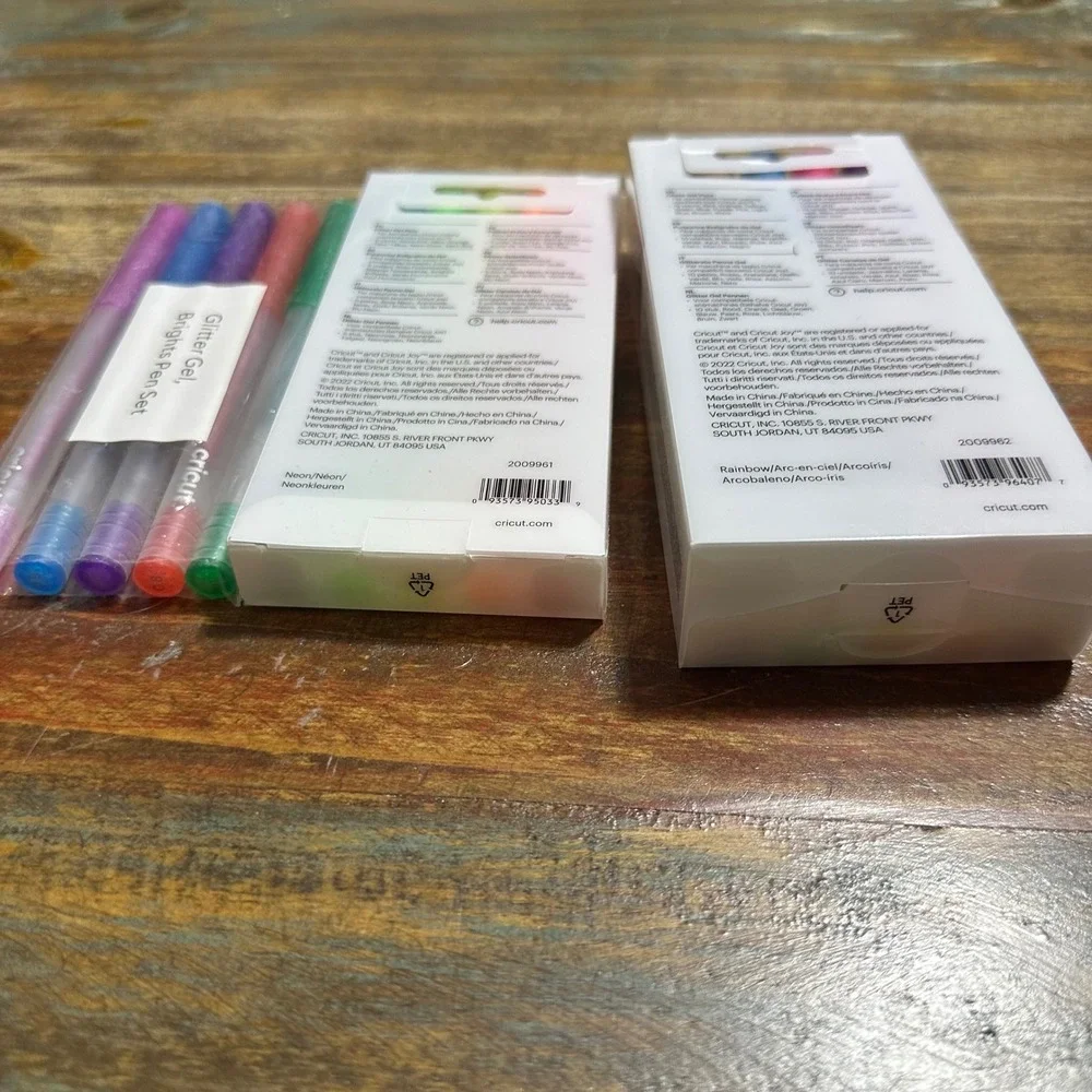 Cricut Glitter Gel Pens Bundle 20 Count Rainbow Neon Brights 0.8mm Point NEW